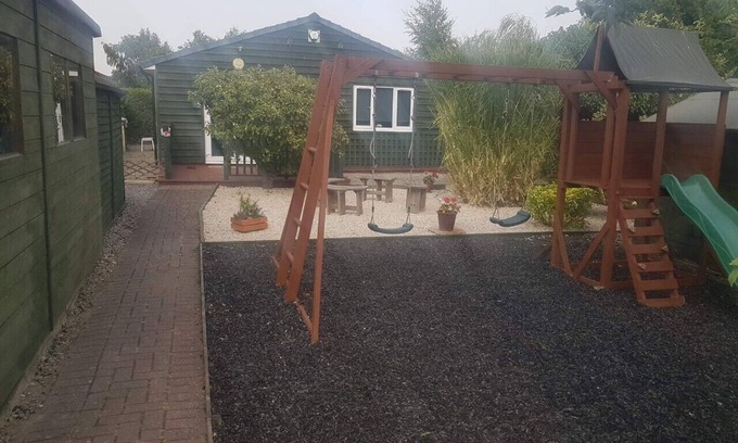 Acomb Apartamento | Beautiful and secluded ,detached garden apartment