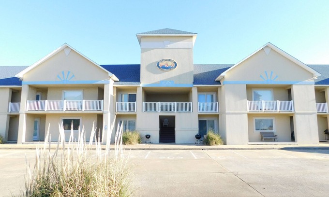 Hatteras Condominio | Hermosa y espaciosa, con 2 camas, 2 baños completos, piscina y jacuzzi, a pasos del océano