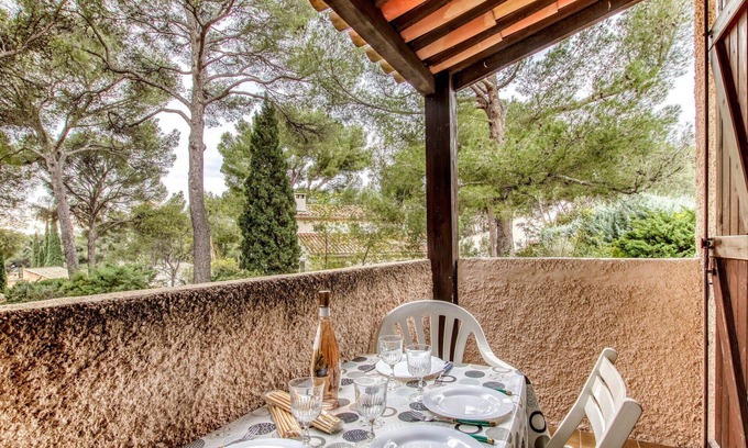 Les Lecques Apartamento | Hermoso apartamento para 4 personas con WIFI, TV, terraza, mascotas permitida y aparcamiento