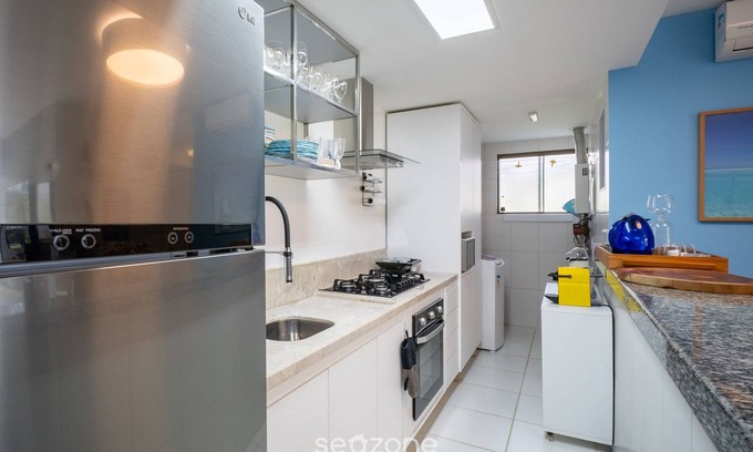 Itacimirim Apartamento | Beautiful Apartin Condo w/Pool Cqs0004