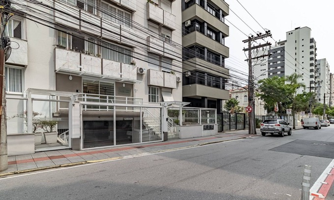 Centro Apartamento | Beautiful Apartments in the Center of Floripa - CPN