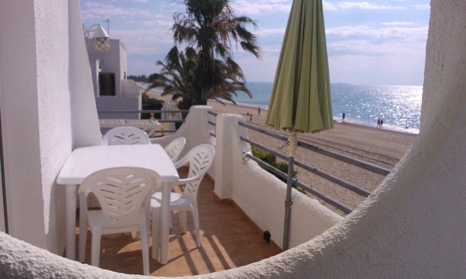 Miami Platja Apartamento | M3 BONITO APARTAMENTO EN PRIMERA LINEA DE PLAYA M3