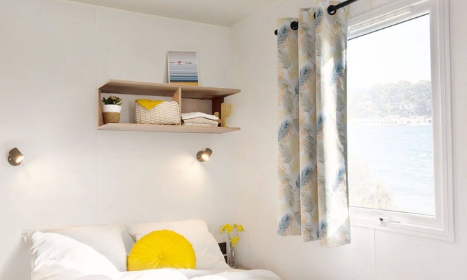 Soerendonk Casa | Bonito apartamento en villa con piscina, TV, terraza, mascotas permitida y aparcamiento