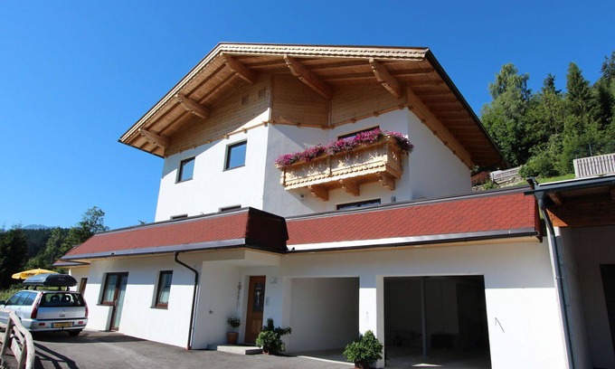 Emberg Apartamento | Bonito apartamento con WIFI, TV, terraza, mascotas permitida, vista panorámica y aparcamiento