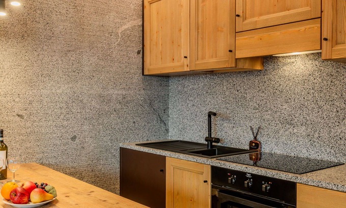 Giustino Apartamento | Hermoso apartamento para 2 personas con WIFI, TV y aparcamiento