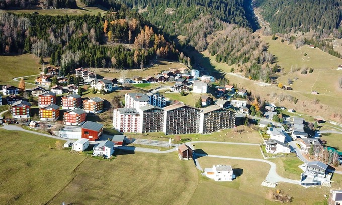 Acletta Apartamento | Bonito apartamento para 6 personas con piscina, WIFI, TV, balcón, vista panorámica y aparcamiento