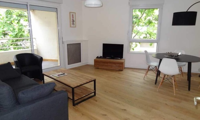 Antigone Apartamento | Precioso apartamento, logia de 53 m2 10m2 con orientación sur del distrito de Antigone