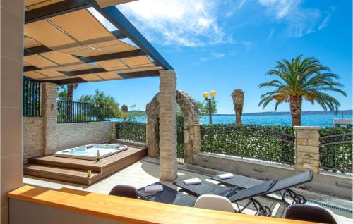 Kastel Gomilica Apartamento | Beautiful Apartment In Kastel Gomilica