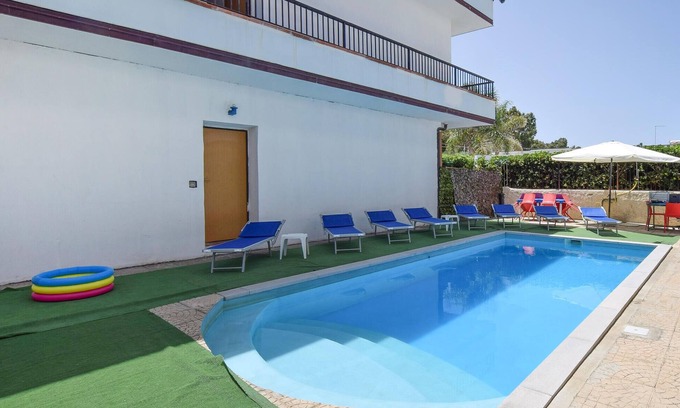 Palmi Apartamento | Beautiful apartment in Palmi with WiFi
