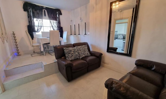 Rochester Apartamento | Beautiful apartment in the heart of Rochester