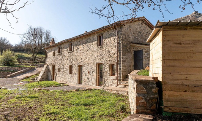 Arcidosso Casa | Hermoso apartamento en villa con patio, mascotas permitida, vista panorámica y aparcamiento