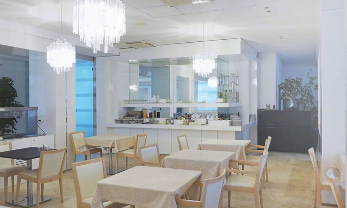 Marina di Vasto Apartamento | Hermoso apartamento con WIFI, piscina, A/C, TV, patio, mascotas permitida y aparcamiento