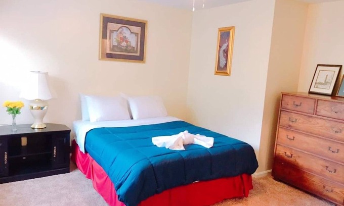 Greensboro Apartamento | Beautiful Apartment in Historic Downtown Location