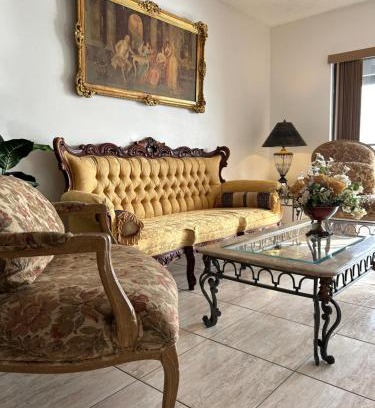 Fontainebleau Apartamento | Beautiful apartment with very elegant colonial decoration