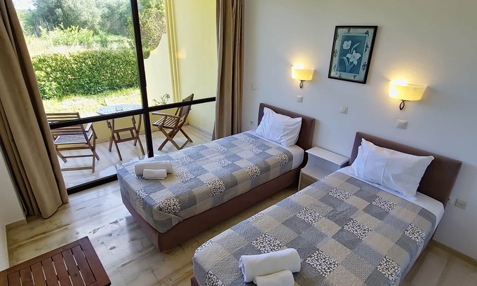 Melikia Casa | Hermosos apartamentos en una zona verde y tranquila cerca de la playa en la isla de Corfú