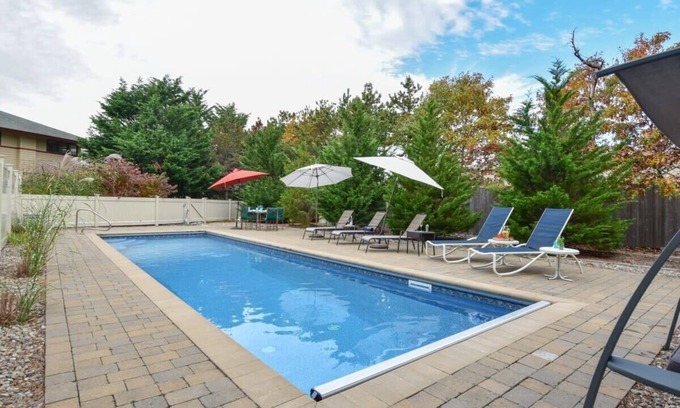 North Truro Casa | Beautiful backyard, pool, deeded beach rights!