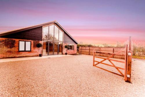 Dilham Casa | Beautiful Barn Conversion Close To The Broads