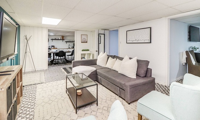 Lawrenceville Casa | Hermoso apartamento en el sótano en el corazón de Gwinnett Ga