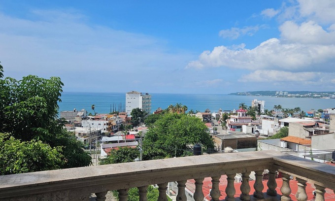 Bucerías Condominio | Beautiful Bay Views, close to Town Center, Dining and Beach