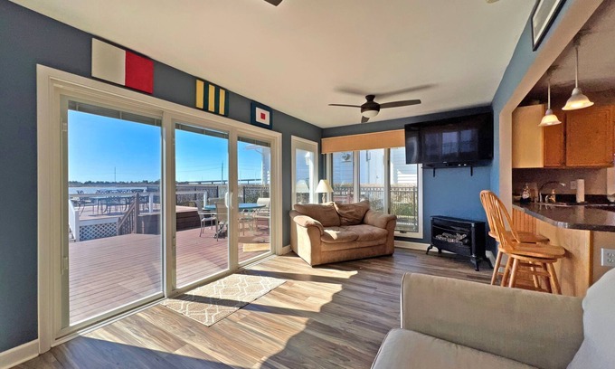Cape May Court House Casa | Beautiful Bayfront Home with Two Deepwater Slips!