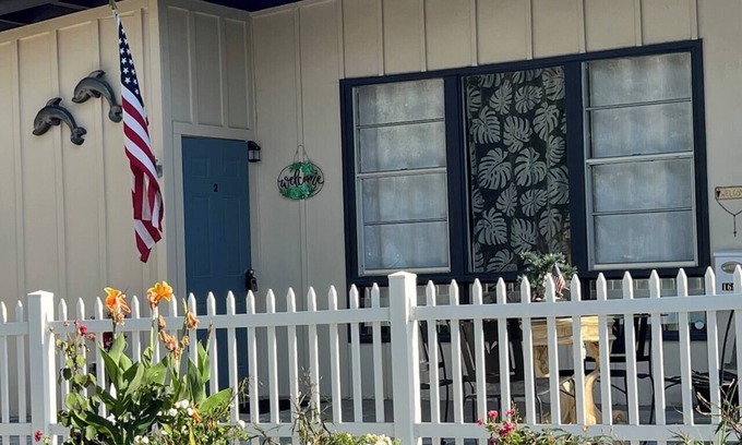 Jacksonville Beach Casa | Beautiful Beach Studio~only 5 Minutes from the Beach