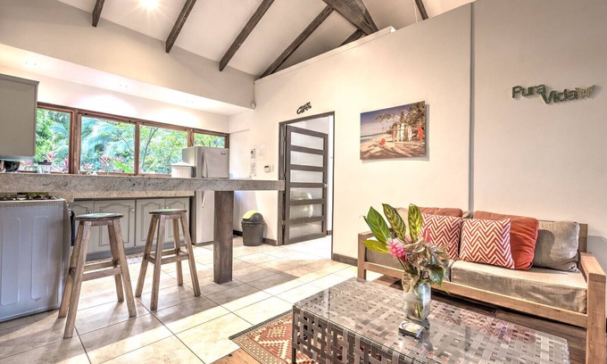 Cocles Cabina | Hermoso bungalow frente a la playa con impresionantes vistas al mar y a la playa