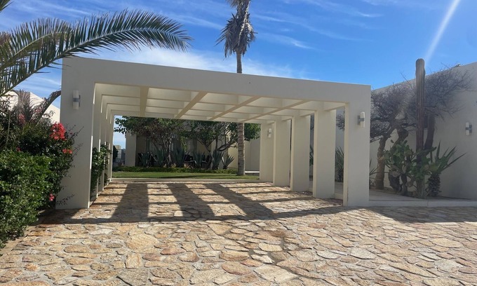 La Ribera Villa | Amazing Beachfront Villa