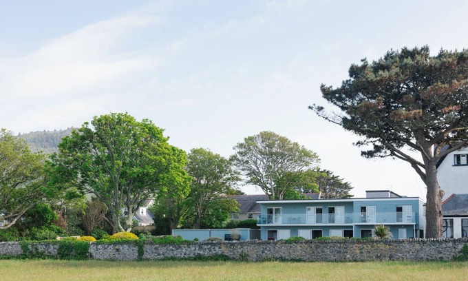 Nefyn Casa | Beautiful beach side homes sleeping 8 guests