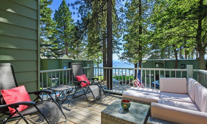 Incline Village Cabina | Hermosa playa y cabaña de esquí ubicada en la costa norte del lago Tahoe