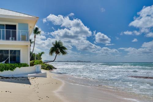 Seven Mile Beach Apartamento | Beautiful Beachfront Apartment!