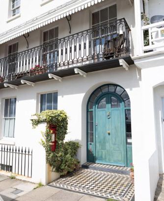 St Leonards-On-Sea Casa | Beautiful Beachfront Townhouse