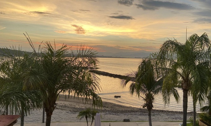 La Cruz de Huanacaxtle Casa | Beautiful Beachfront Townhouse Bucerias Puerto Vallarta Punta Esmeralda- 3 Br