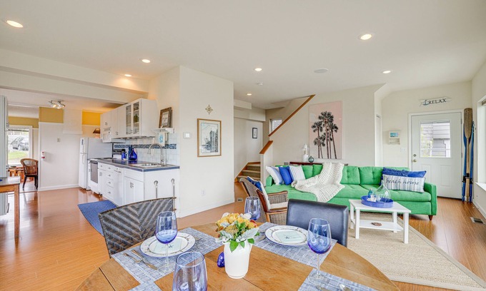Birch Bay Casa | Beautiful Birch Bay Retreat w/ Deck & Fire Pit!