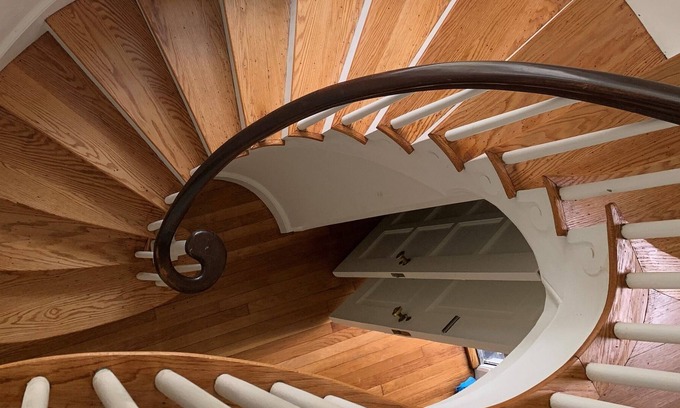 South Brookline Casa | Beautiful brick home near to Boston's hospitals, colleges and Cambridge, MA.