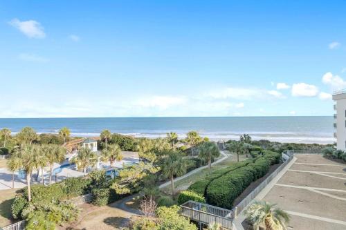 Litchfield by the Sea Casa | Beautiful Bridgewater Oceanfront 2 Bedroom Suite