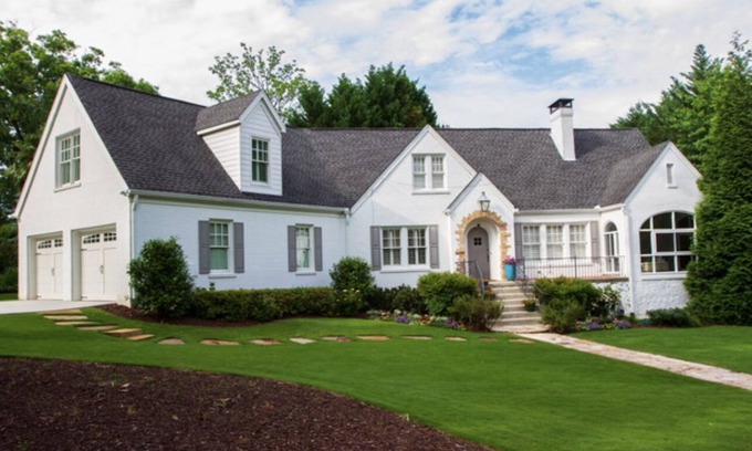 Garden Hills Casa | Beautiful Bright 6 bedroom home in the heart of Buckhead