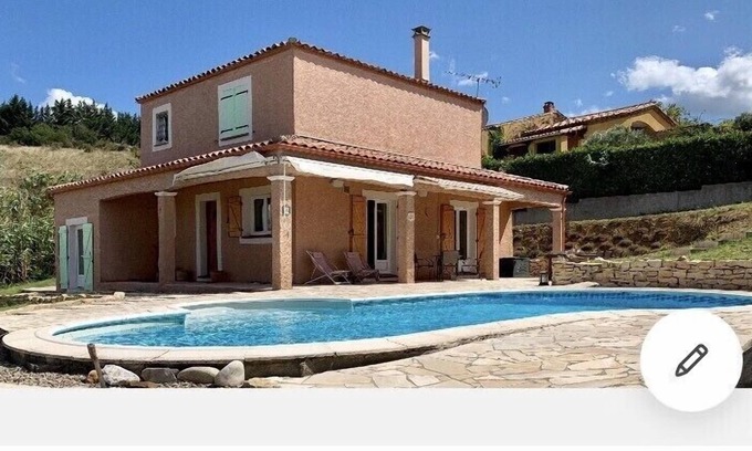 Limoux Casa | Beautiful bright and modern villa with pool