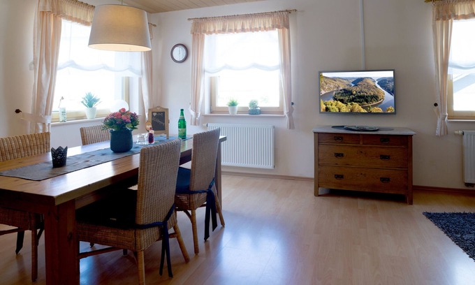 Losheim am See Apartamento | Beautiful, bright apartment right on the rocky hiking trail