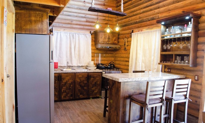 Arteaga Cabina | Hermosa cabaña para estancias familiares o cenas románticas en pareja