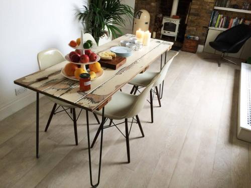 North Kensington Apartamento | Beautiful Canalside 1-Bedroom Flat with Terrace