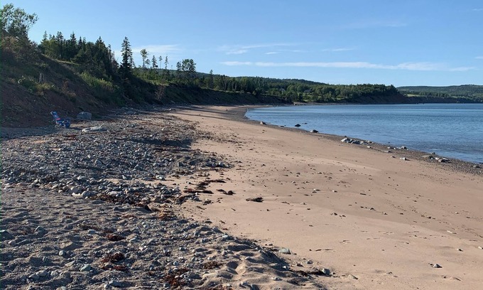 Antigonish Casa | Beautiful Cape George cottage on waterfront property