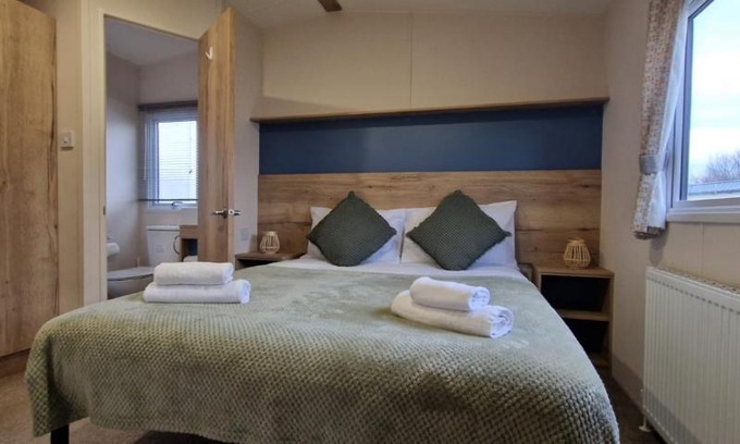 Prestonpans Otro | Beautiful caravan near Edinburgh nr117