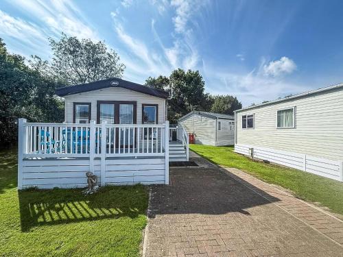 Saxmundham Otro | Beautiful Caravan With Decking At Carlton Meres Holiday Park, Suffolk Ref 60022M