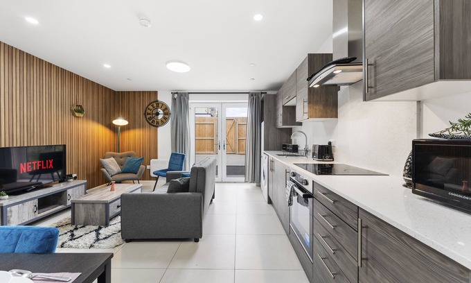 Gabalfa Apartamento | Beautiful Central Cardiff Gem