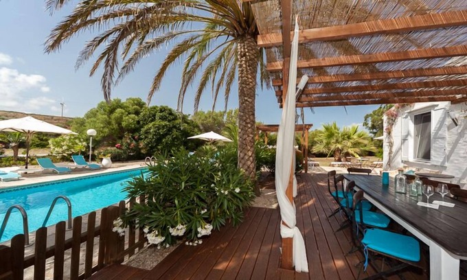 Mahón Cabaña | Preciosa casa de campo con encanto junto a s´Albufera con piscina, BBQ, internet