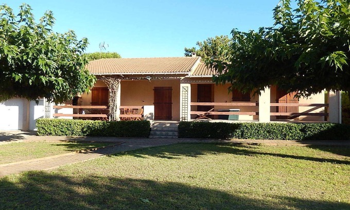 Pineto Villa | Beautiful, comfortable villa with garden 50 m from the beach