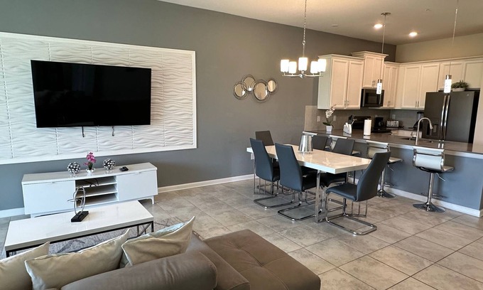 Downtown Condominio | Beautiful Condo 3/2 close to disney parks