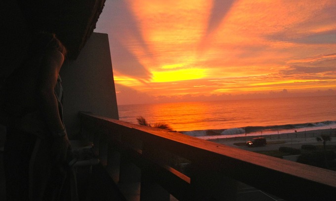 Central Beach Condominio | Hermoso condominio en océano Atlántico