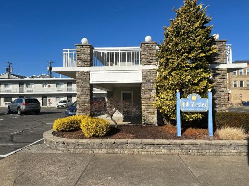 North End Apartamento | Beautiful Condo Sleeps 4- Only 2 Blocks From Beach
