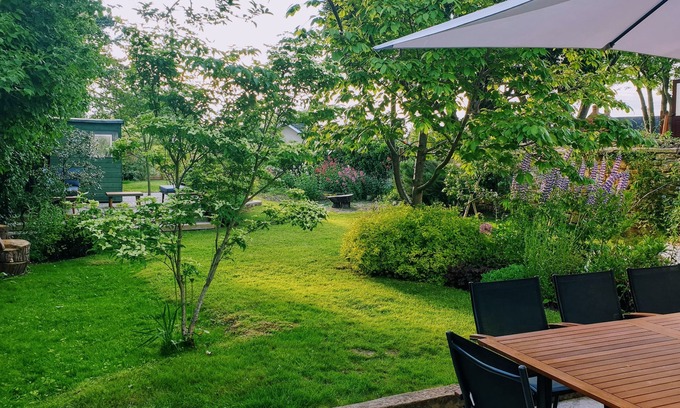 Chipping Campden Cabaña | Beautiful Cotswold House with Huge Garden in the centre of the village